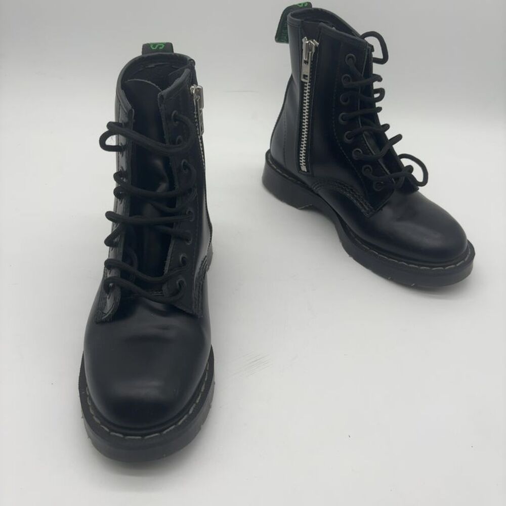 Solovair Black Hi-Shine 8 Eye Zip Derby Boot